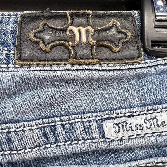 Miss Me Jeans Women's Size 26 (2) Signature Skinny Southwestern Feather Bling - Picture 14 of 16